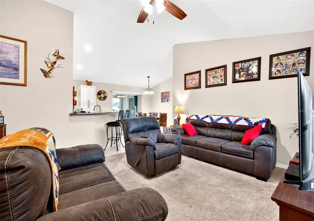 4th image of 13581 Sw 48Th Ct, Ocala, FL 34473 | MLS# OM727967
