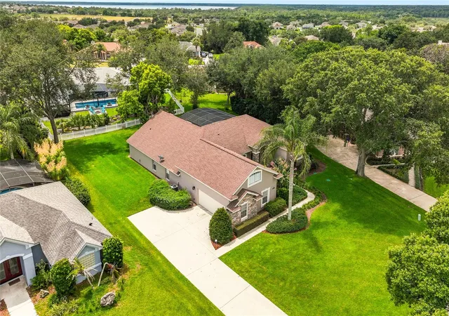 Photo 3 of Sale Pending at 12426 Lake View Ln, Clermont, FL 34711 | MLS# O6422551 | Listing updated on 2026-08-31