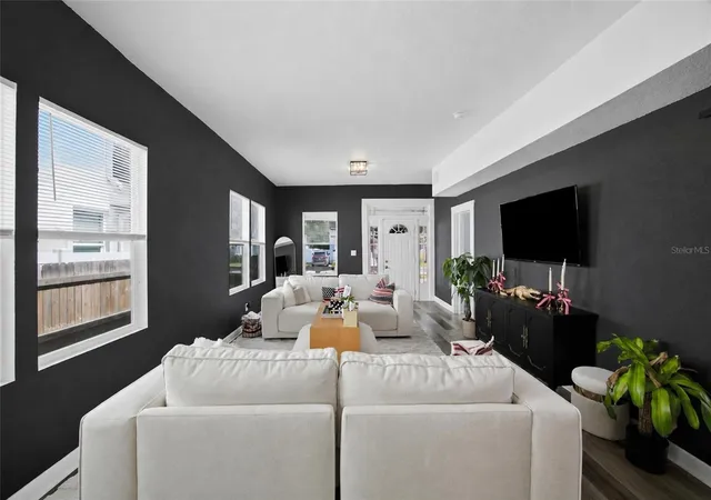 Photo 4 of Single family home for sale at 2132 W Beach St, Tampa, FL 33607 | MLS# TB8526153 | Listing updated on 2026-10-18