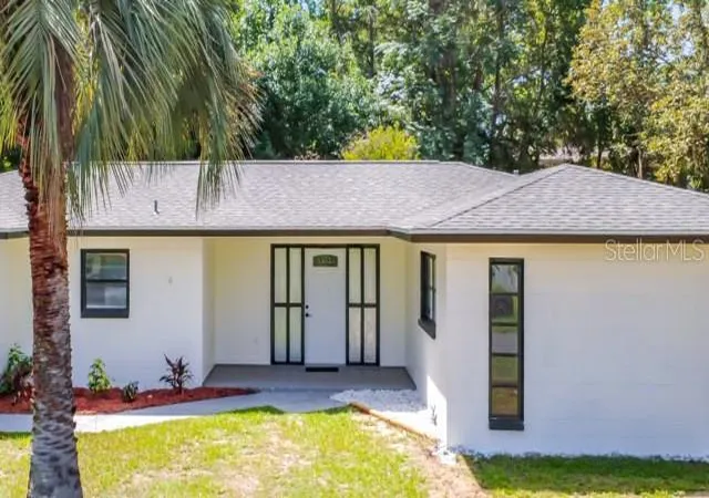Photo 3 of Single family home for sale at 47 Lake Ct Loop, Ocala, FL 34472 | MLS# OM727970 | Listing updated on 2026-10-06