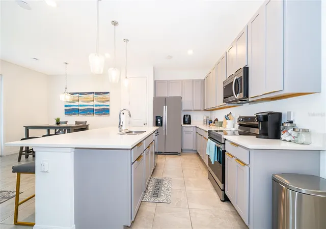Photo 3 of Townhouse for sale at 925 Conch Rd, Davenport, FL 33896 | MLS# O6422563 | Listing updated on 2026-09-03
