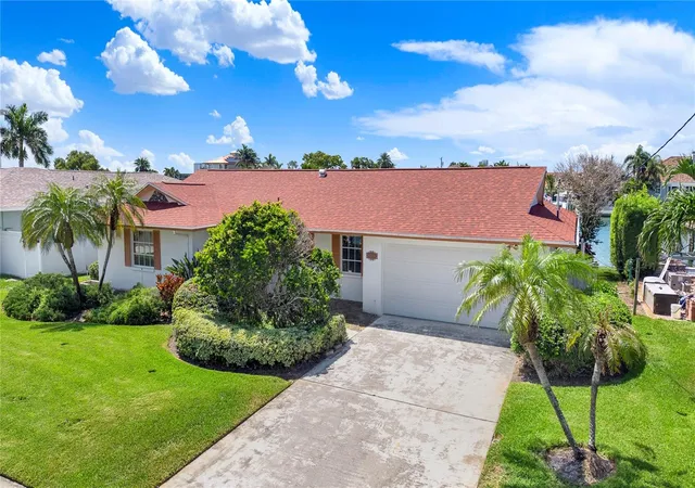 Homes for sale in Clearwater Beach, FL | 411 Palm Is Ne, Clearwater Beach, FL 33767 | MLS# TB8526168