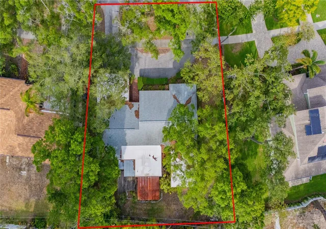 Photo 3 of Single family home for sale at 504 W Davis Blvd, Tampa, FL 33606 | MLS# TB8526175 | Listing updated on 2026-08-16