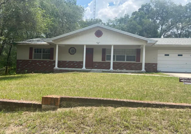 Homes for sale in Inverness, FL | 4059 S Linwood Ter, Inverness, FL 34452 | MLS# S5153117