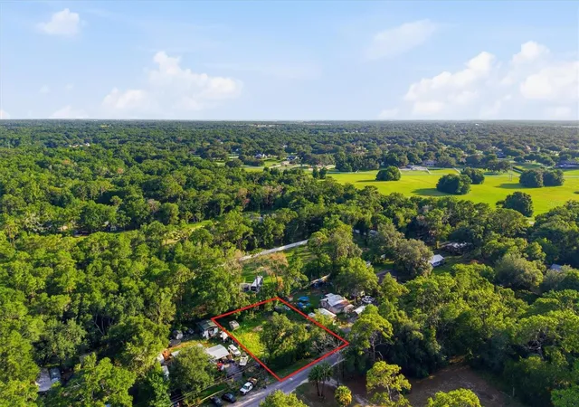 1st image of 88 W Simon Ave, Apopka, FL 32712 | MLS# O6422585
