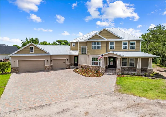 Photo 2 of Single family home for sale at 4664 Hickory Tree Ln, Saint Cloud, FL 34772 | MLS# S5153120 | Listing updated on 2026-08-02
