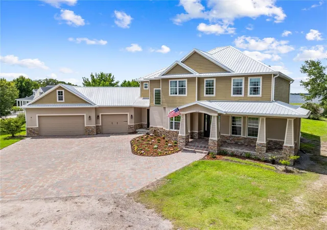 Photo 3 of Single family home for sale at 4664 Hickory Tree Ln, Saint Cloud, FL 34772 | MLS# S5153120 | Listing updated on 2026-08-02