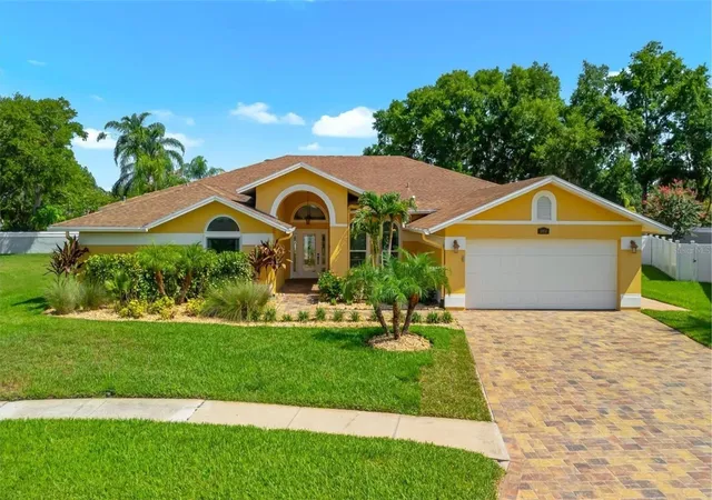2nd image of 1874 Stable Trl, Palm Harbor, FL 34685 | MLS# TB8526199