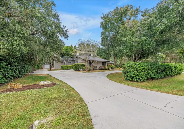 Photo 2 of Single family home for sale at 4605 Stone Ridge Trl, Sarasota, FL 34232 | MLS# A4699139 | Listing updated on 2026-08-25