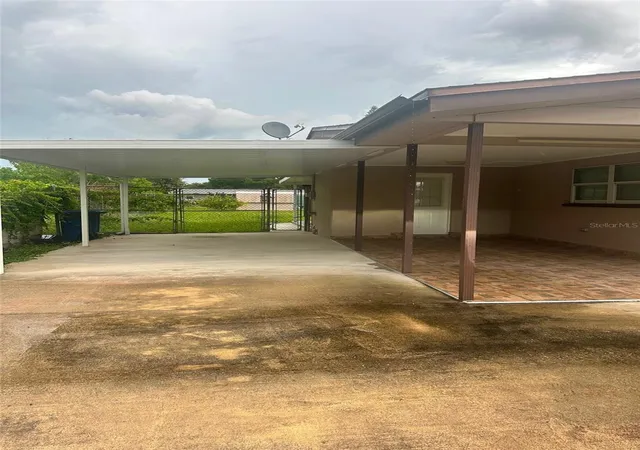 2nd image of 2106 Avalon Rd, Sebring, FL 33870 | MLS# O6422601