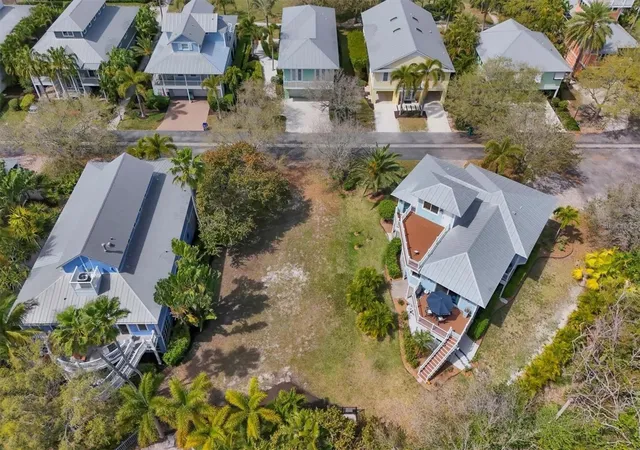 2nd image of 363 Firehouse Ln, Longboat Key, FL 34228 | MLS# A4699148