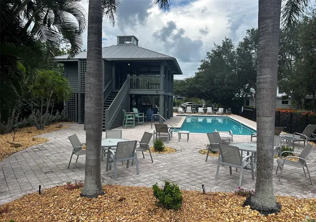 3rd image of 363 Firehouse Ln, Longboat Key, FL 34228 | MLS# A4699148