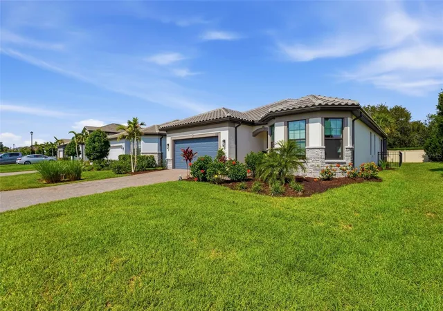 Homes for sale in Bradenton, FL | 824 Gadwall Ct, Bradenton, FL 34212 | MLS# A4699154