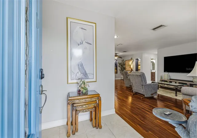 4th image of 894 Joan St, Dunedin, FL 34698 | MLS# TB8526239