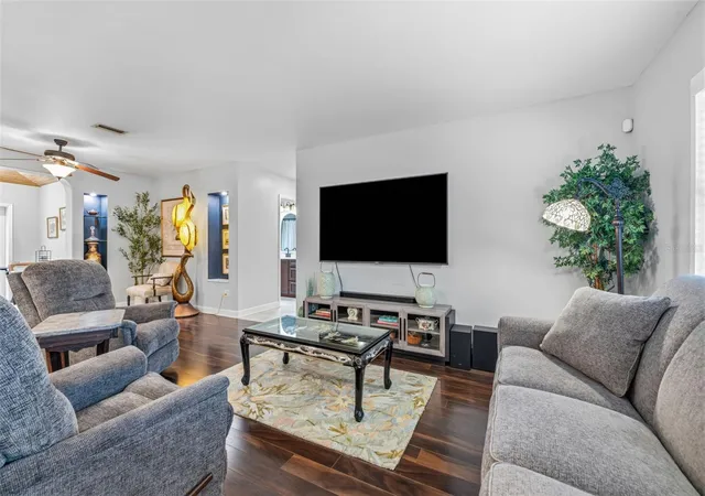 5th image of 894 Joan St, Dunedin, FL 34698 | MLS# TB8526239