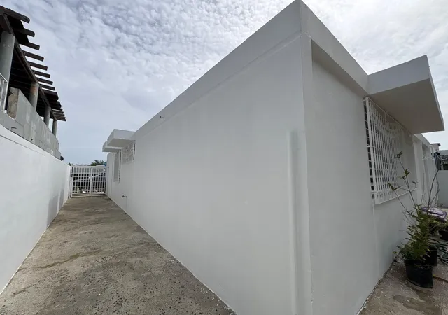Homes for sale in Carolina, PR | Cz8 126a, Carolina, PR 00983 | MLS# PR9122578