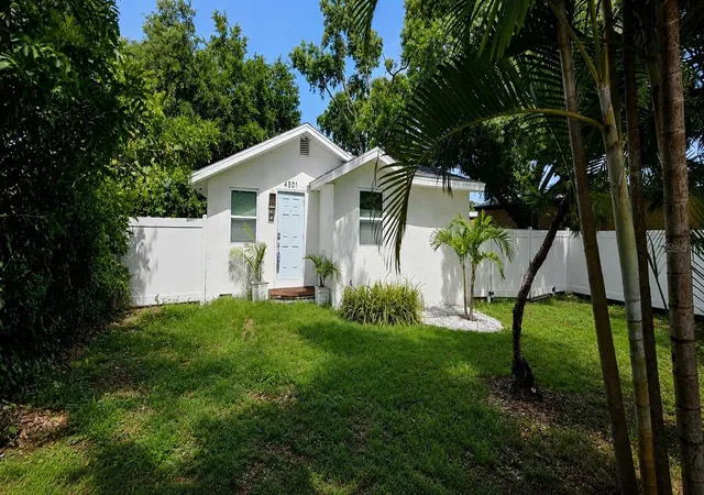 Photo 2 of Single family home for sale at 4501 70th Street N, St Petersburg, FL 33709 | MLS# TB8526245 | Listing updated on 2026-09-15