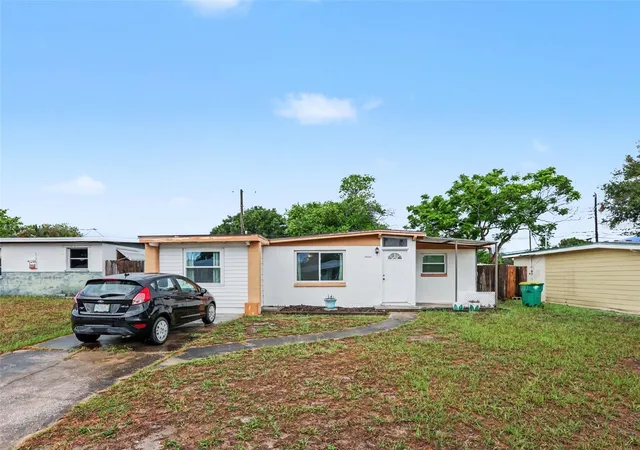 Homes for sale in Largo, FL | 10493 116th Ave N, Largo, FL 33773 | MLS# TB8526246