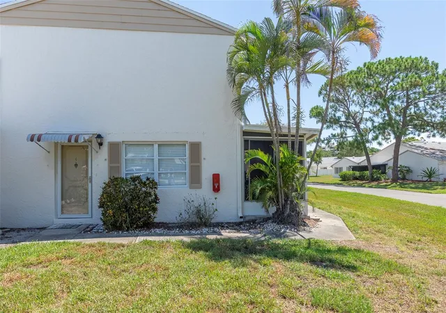 Townhouse for sale at 3281 38th Way S #C, ST PETERSBURG, FL 33711 | MLS# TB8526250