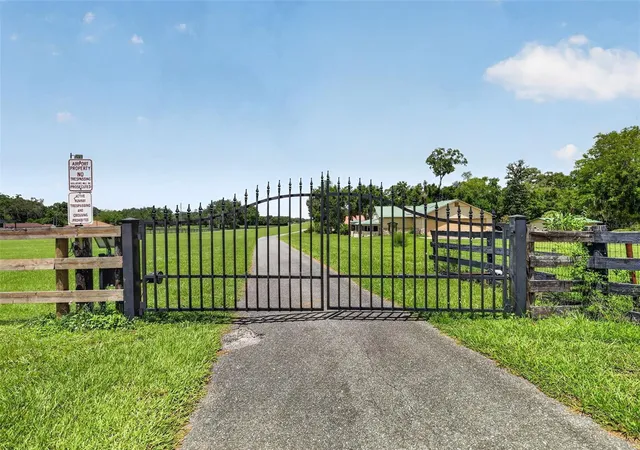 2nd image of 8650 Sw 27th Ave, Ocala, FL 34476 | MLS# OM727983