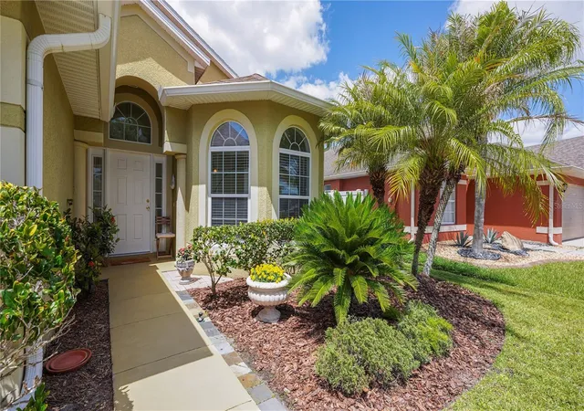 Photo 3 of Sale Pending at 2378 Brewerton Ln, Orlando, FL 32824 | MLS# O6422649 | Listing updated on 2026-09-08