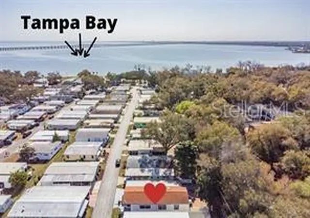 3rd image of 585 Sky Harbor Dr #126, Clearwater, FL 33759 | MLS# TB8526256