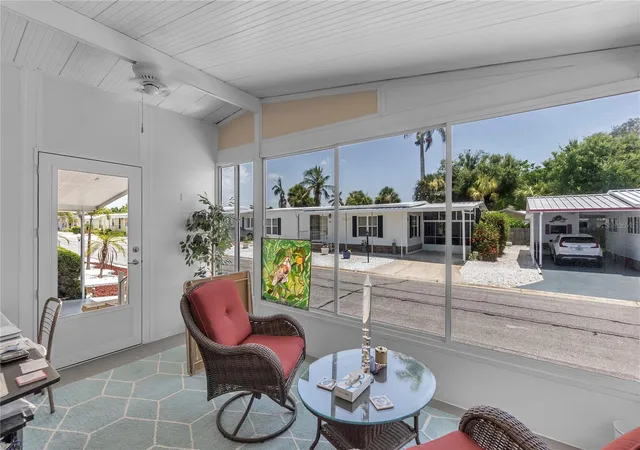 2nd image of 45 Caballo Wy, Bradenton, FL 34209 | MLS# A4699158