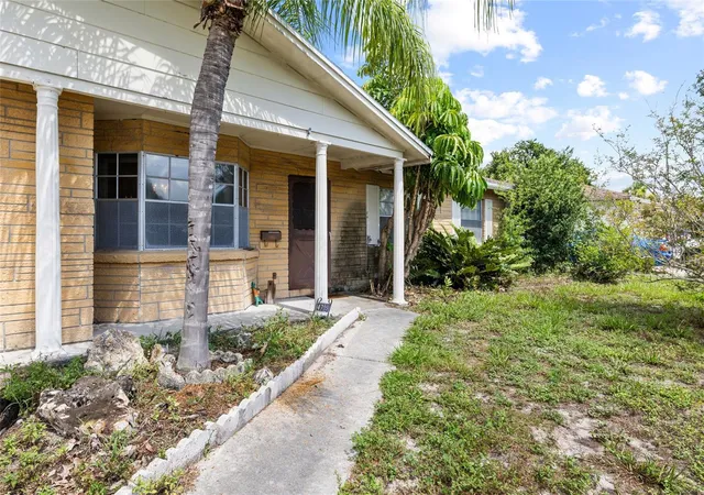 Photo 3 of Single family home for sale at 4709 Travertine Dr, Tampa, FL 33615 | MLS# TB8526267 | Listing updated on 2026-10-07