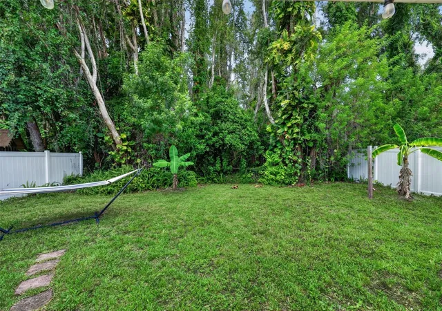 5th image of 9 Freshwater Dr, Palm Harbor, FL 34684 | MLS# TB8526277