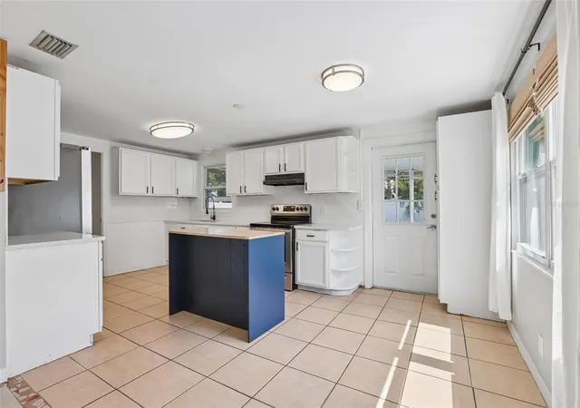 4th image of 8090 68Th St N, Pinellas Park, FL 33781 | MLS# TB8526280