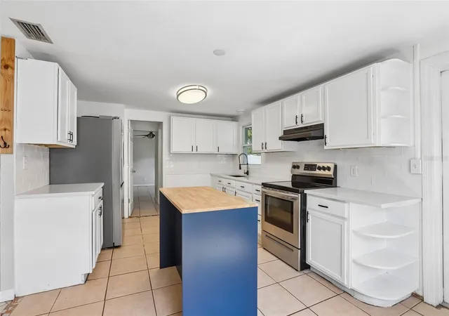 5th image of 8090 68Th St N, Pinellas Park, FL 33781 | MLS# TB8526280