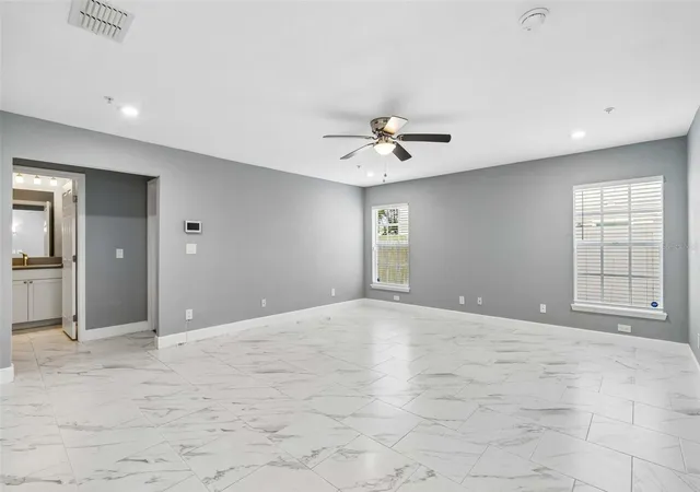 Photo 3 of Townhouse for sale at 2613 Espana Ct, Tampa, FL 33609 | MLS# TB8526282 | Listing updated on 2026-10-24
