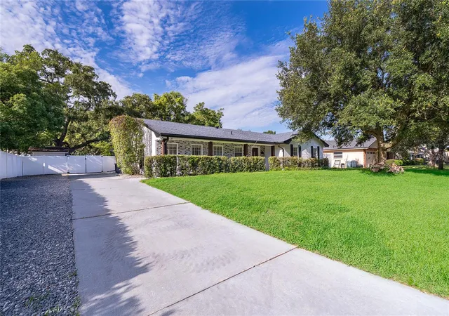3rd image of 2462 Carolton Rd, Maitland, FL 32751 | MLS# O6422673