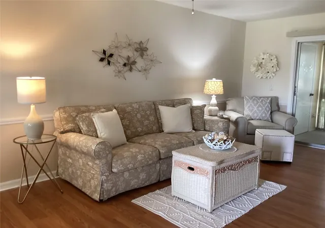 4th image of 1250 S Pinellas Ave #306, Tarpon Springs, FL 34689 | MLS# TB8526288