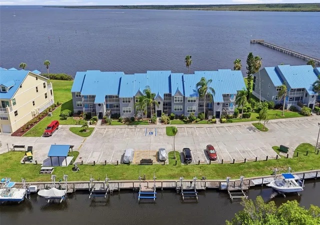 Photo 2 of Condo for sale at 4410 Warren Ave #412, Port Charlotte, FL 33953 | MLS# C7528109 | Listing updated on 2026-07-22