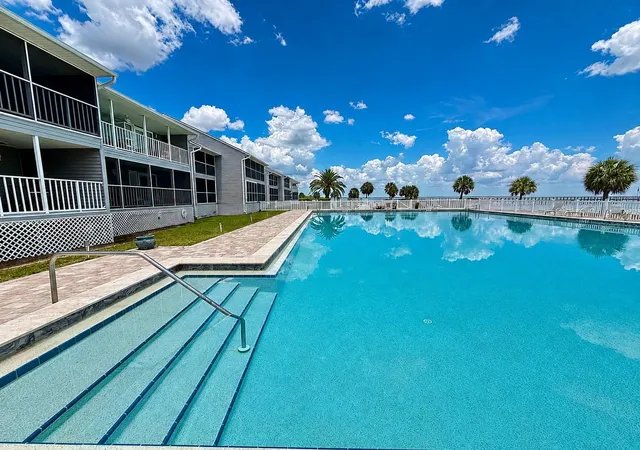 Listing Photo 2 - Condo for sale in building located at 4410 Warren Ave, PORT CHARLOTTE, FL 33953 - Unit #412