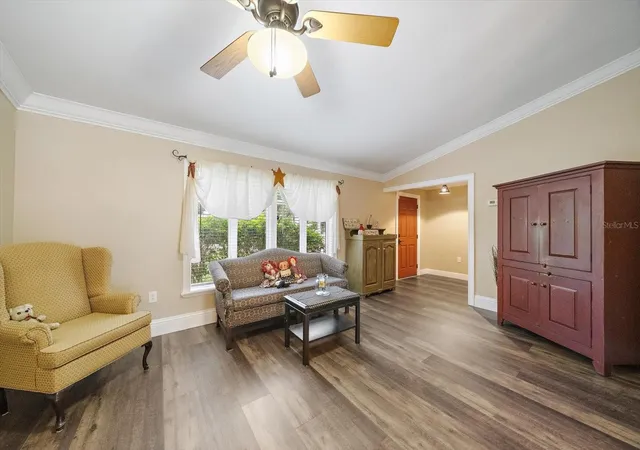 Homes for sale in Sarasota, FL | 4378 Meadowland Cir, Sarasota, FL 34233 | MLS# A4699165