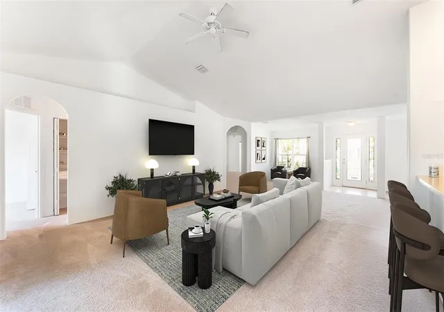 Photo 3 of Single family home for sale at 8 White Hurst Ln, Palm Coast, FL 32164 | MLS# V4950070 | Listing updated on 2026-09-27