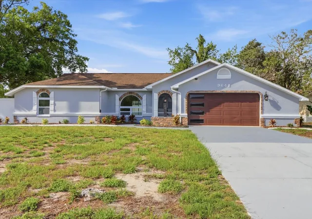 Photo 1 of Single family home for sale at 9642 Elgin Blvd, Spring Hill, FL 34606 | MLS# W7887390 | Listing updated on 2026-08-30