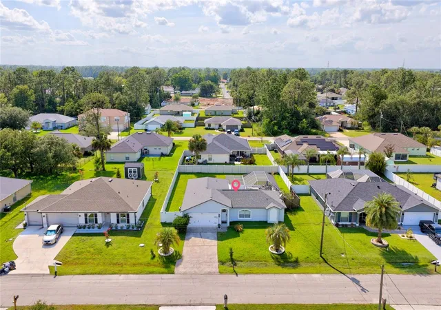 Photo 1 of Single family home for sale at 33 Riverside Ln, Palm Coast, FL 32164 | MLS# O6422723 | Listing updated on 2026-08-30