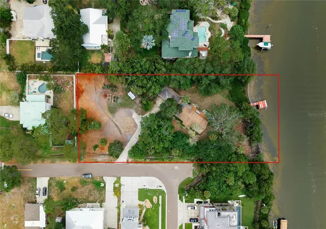 Photo 2 of Sale Pending at 700 Delaware Ave, Palm Harbor, FL 34683 | MLS# TB8526350 | Listing updated on 2026-10-07