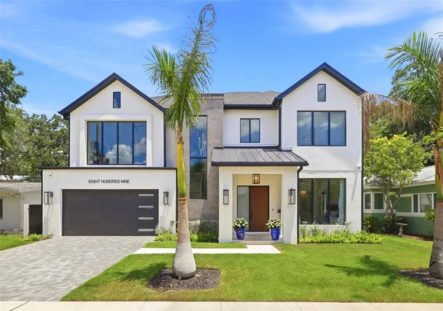Single family home for sale at 809 E Church St, ORLANDO, FL 32801 | MLS# O6422733