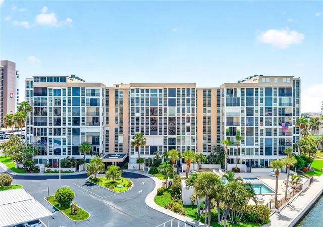 Homes for sale in South Pasadena, FL | 7400 Sun Island Dr S #203, South Pasadena, FL 33707 | MLS# TB8526374