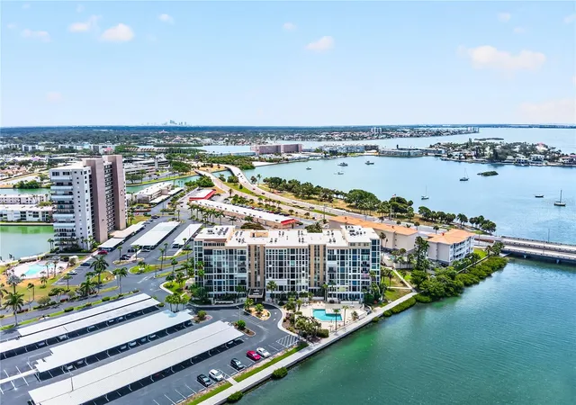 Homes for sale in South Pasadena, FL | 7400 Sun Island Dr S #203, South Pasadena, FL 33707 | MLS# TB8526374