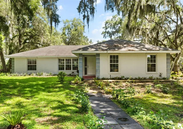 1st image of 7938 Jacksons River Rd, Leesburg, FL 34788 | MLS# G5114717