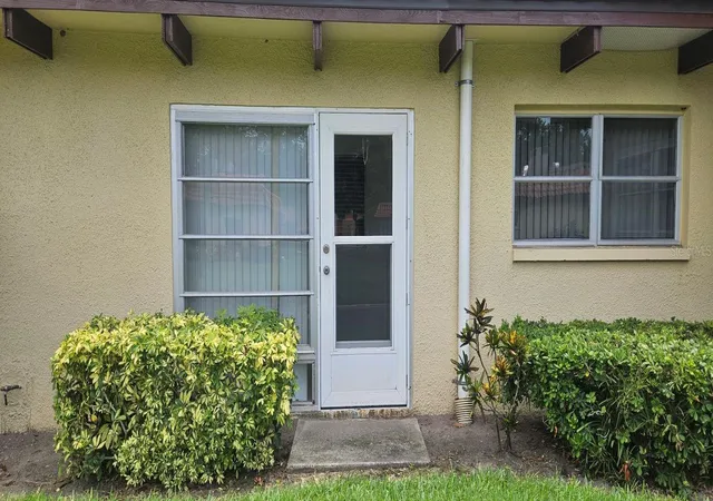 3rd image of 1701 Pinehurst Rd, Dunedin, FL 34698