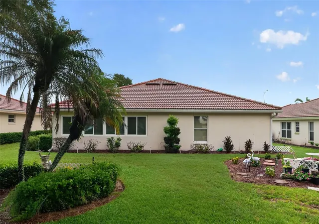 14th image of 110 Morning Glory Cir, Winter Haven, FL 33884 | MLS# O6422755