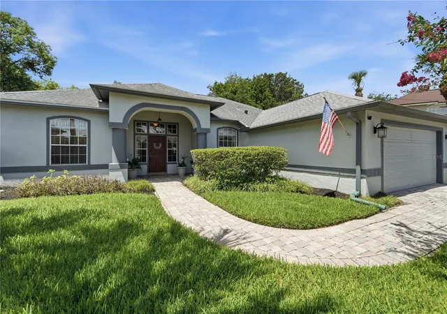 Homes for sale in Oviedo, FL | 1053 Old Coventry Ct, Oviedo, FL 32765 | MLS# G5114724