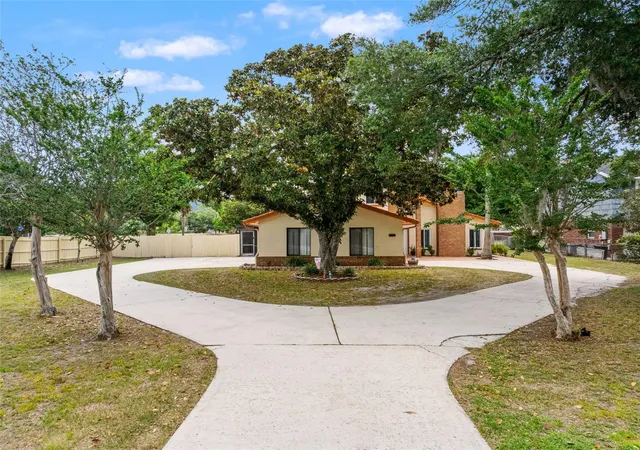 Homes for sale in Altamonte Springs, FL | 1161 W Lake Brantley Rd, Altamonte Springs, FL 32714 | MLS# O6422767