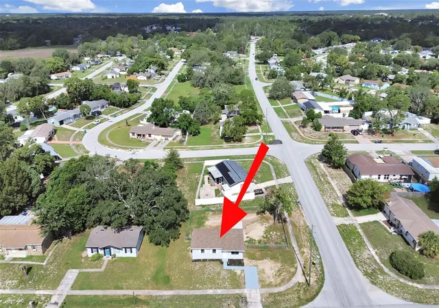 3rd image of 9667 Bayside Ct, Spring Hill, FL 34608 | MLS# TB8526413